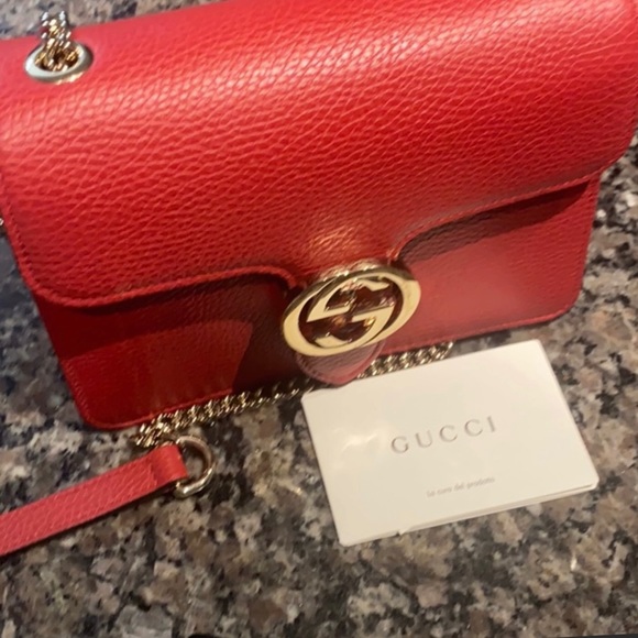 Barely used Gucci Interlocking G Chain Shoulder Bag 510304 In red for sale - Picture 11 of 11